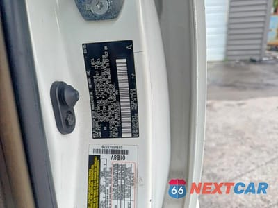 Zdjęcie 10 z 10 samochodu: 2005 TOYOTA SIENNA LE 8 PASSENGER VIN:5TDZA23C55S303091 - miniatura