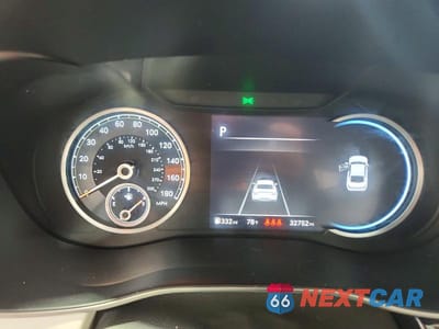 Zdjęcie 9 z 12 samochodu: 2025 GENESIS G70 2.5T STANDARD VIN:KMTG34SC1SU153990 - miniatura