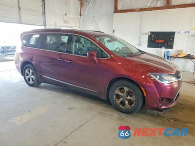 Czwarte zdjęcie samochodu z boku: 2017 CHRYSLER PACIFICA TOURING L PLUS VIN:2C4RC1EG5HR564870 - miniatura