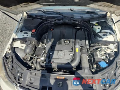 Zdjęcie 11 z 12 samochodu: 2012 MERCEDES-BENZ C 250 VIN:WDDGF4HBXCR203302 - miniatura