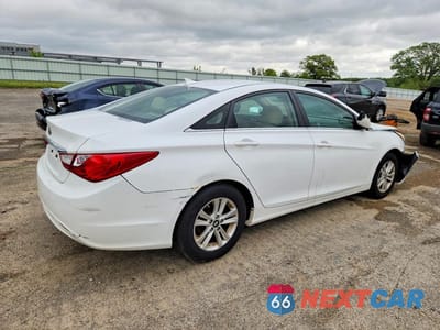 Trzecie zdjęcie samochodu z tyłu: 2013 HYUNDAI SONATA VIN:5NPEB4AC3DH681232 - miniatura