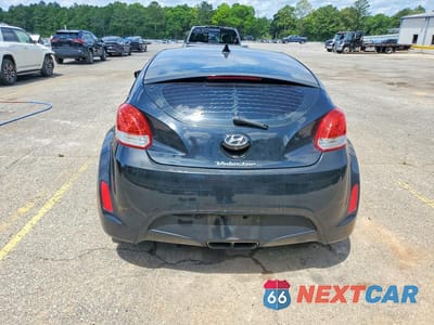 Zdjęcie 6 z 12 samochodu: 2017 HYUNDAI VELOSTER VALUE EDITION VIN:KMHTC6AD9HU317509 - miniatura