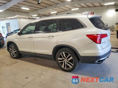 Drugie zdjęcie samochodu z przodu: 2017 HONDA PILOT ELITE VIN:5FNYF6H09HB011133 - miniatura