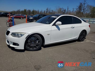 2012 BMW 335 I WBAKG7C58CE803423 - główne zdjęcie licytacji z USA - miniatura