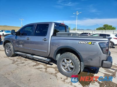 Drugie zdjęcie samochodu z przodu: 2014 NISSAN TITAN PRO-4X VIN:1N6BA0EC6EN511874 - miniatura