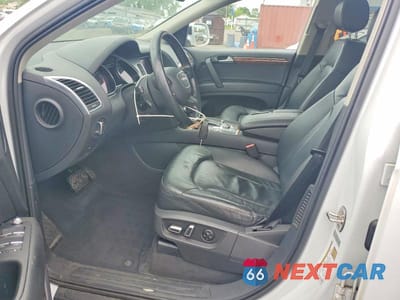 Zdjęcie 7 z 13 samochodu: 2015 AUDI Q7 PREMIUM PLUS VIN:WA1LGAFE8FD012877 - miniatura