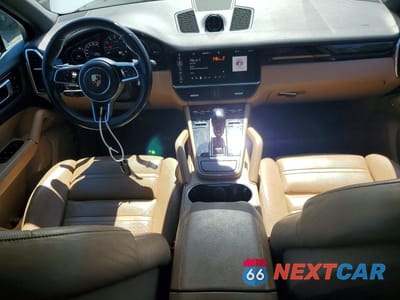 Zdjęcie 8 z 13 samochodu: 2019 PORSCHE CAYENNE VIN:WP1AA2AY9KDA06830 - miniatura