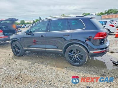 Drugie zdjęcie samochodu z przodu: 2017 VOLKSWAGEN TOUAREG WOLFSBURG VIN:WVGRF7BP3HD004584 - miniatura