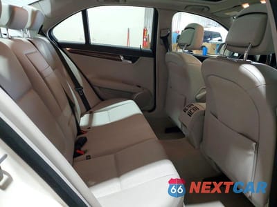 Zdjęcie 10 z 12 samochodu: 2009 MERCEDES-BENZ C 300 4MATIC VIN:WDDGF81X89F207162 - miniatura