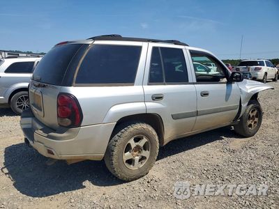Trzecie zdjęcie samochodu z tyłu: 2005 CHEVROLET TRAILBLAZER LS VIN:1GNDT13S052142637 - miniatura