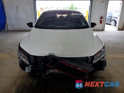 Piąte zdjęcie samochodu w środku: 2018 VOLKSWAGEN PASSAT GT VIN:1VWJM7A33JC038619 - miniatura