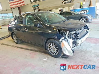 Czwarte zdjęcie samochodu z boku: 2013 NISSAN VERSA 1.6 S VIN:3N1CN7AP2DL852073 - miniatura
