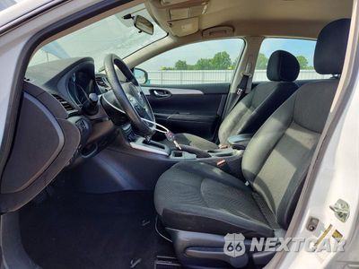 Zdjęcie 7 z 12 samochodu: 2019 NISSAN SENTRA S VIN:3N1AB7AP2KY308172 - miniatura