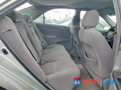 Zdjęcie 10 z 12 samochodu: 2005 TOYOTA CAMRY LE VIN:JTDBE32K453034684 - miniatura