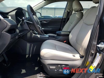 Zdjęcie 7 z 13 samochodu: 2022 TOYOTA RAV4 XLE VIN:2T3W1RFV4NC206926 - miniatura
