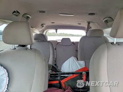 Zdjęcie 10 z 13 samochodu: 2016 KIA SEDONA LX VIN:KNDMB5C12G6202827 - miniatura