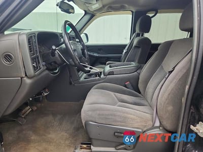 Zdjęcie 7 z 12 samochodu: 2007 CHEVROLET SILVERADO K2500 HEAVY DUTY VIN:1GCHK23DX7F133346 - miniatura