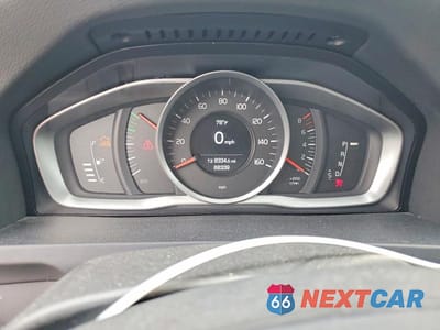 Zdjęcie 9 z 12 samochodu: 2018 VOLVO S60 DYNAMIC VIN:YV140MTL4J2457506 - miniatura