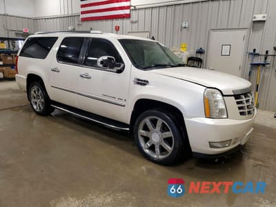 Czwarte zdjęcie samochodu z boku: 2008 CADILLAC ESCALADE ESV VIN:1GYFK66828R157003 - miniatura
