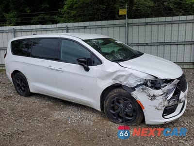 Czwarte zdjęcie samochodu z boku: 2024 CHRYSLER PACIFICA HYBRID SELECT VIN:2C4RC1S77RR104132 - miniatura