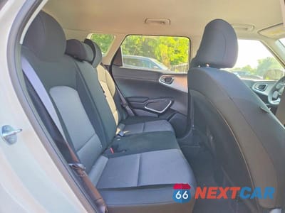 Zdjęcie 10 z 12 samochodu: 2025 KIA SOUL LX VIN:KNDJ23AU0S7960673 - miniatura