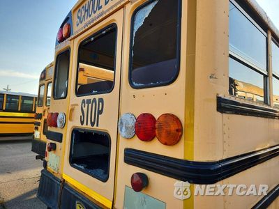 Zdjęcie 9 z 10 samochodu: 2007 IC CORPORATION CE SERIES SCHOOL - SCHOOL BUS VIN:4DRBUAAN57B479829 - miniatura