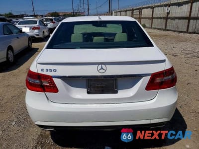 Zdjęcie 6 z 12 samochodu: 2013 MERCEDES-BENZ E 350 VIN:WDDHF5KB9DA689572 - miniatura