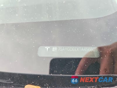 Zdjęcie 12 z 12 samochodu: 2026 TESLA MODEL Y VIN:7SAYGDEEXTA456605 - miniatura