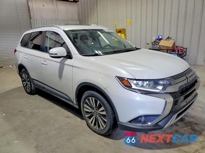 Czwarte zdjęcie samochodu z boku: 2019 MITSUBISHI OUTLANDER SE VIN:JA4AZ3A3XKZ018552 - miniatura
