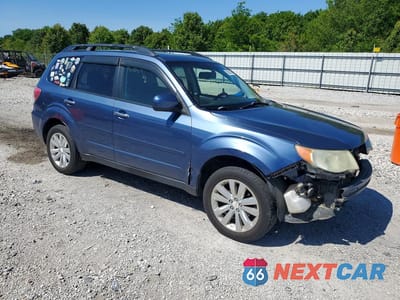Czwarte zdjęcie samochodu z boku: 2012 SUBARU FORESTER 2.5X PREMIUM VIN:JF2SHBDC3CG403954 - miniatura
