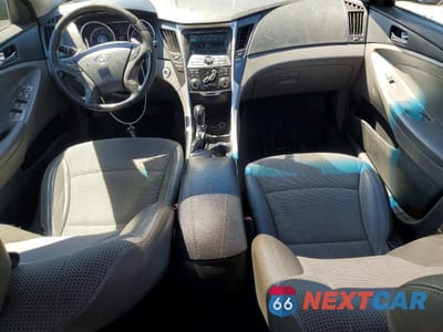 Zdjęcie 8 z 12 samochodu: 2011 HYUNDAI SONATA SE 2.0T VIN:5NPEC4AB5BH176892 - miniatura