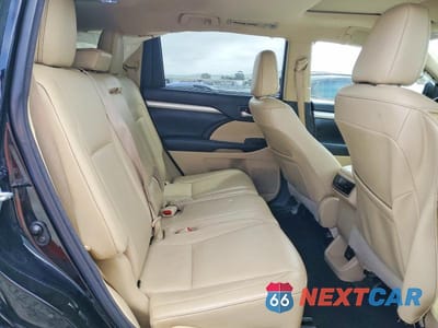 Zdjęcie 11 z 14 samochodu: 2018 TOYOTA HIGHLANDER XLE VIN:5TDJZRFH3JS828067 - miniatura