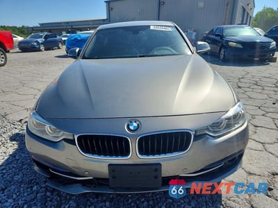 Piąte zdjęcie samochodu w środku: 2018 BMW 330 I VIN:WBA8B9G54JNU98918 - miniatura