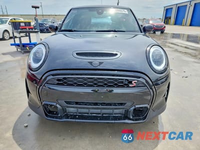 Piąte zdjęcie samochodu w środku: 2024 MINI COOPER S VIN:WMW53DK06R2W06189 - miniatura