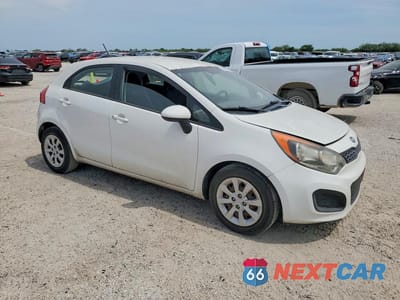 Czwarte zdjęcie samochodu z boku: 2012 KIA RIO LX VIN:KNADM5A32C6016078 - miniatura
