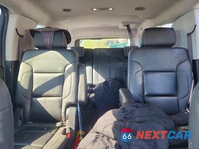 Zdjęcie 10 z 13 samochodu: 2016 CHEVROLET SUBURBAN K1500 LT VIN:1GNSKHKC2GR422325 - miniatura