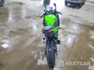 Zdjęcie 6 z 9 samochodu: 2023 KAWASAKI EX400 VIN:JKAEXKG11PDAR9553 - miniatura