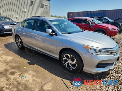Czwarte zdjęcie samochodu z boku: 2017 HONDA ACCORD LX VIN:1HGCR2F30HA276475 - miniatura
