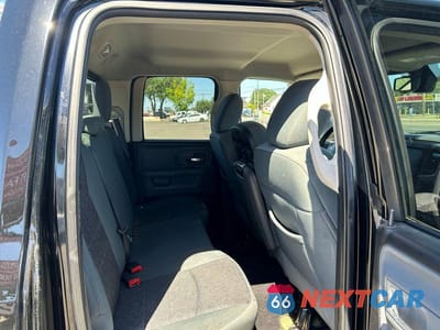 Zdjęcie 6 z 10 samochodu: 2015 RAM 1500 SLT VIN:1C6RR6GG4FS578108 - miniatura