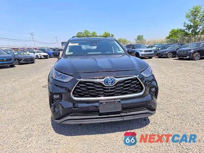Piąte zdjęcie samochodu w środku: 2023 TOYOTA HIGHLANDER HYBRID VIN:5TDYARAH2PS519034 - miniatura