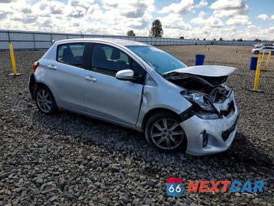 Czwarte zdjęcie samochodu z boku: 2012 TOYOTA YARIS 5-DOOR SE VIN:JTDKTUD36CD507719 - miniatura