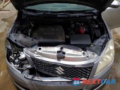 Zdjęcie 11 z 12 samochodu: 2011 SUZUKI KIZASHI S VIN:JS2RF9A19B6110262 - miniatura