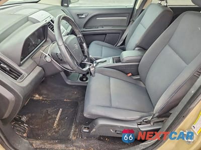 Zdjęcie 7 z 12 samochodu: 2010 DODGE JOURNEY SXT VIN:3D4PG5FVXAT123497 - miniatura