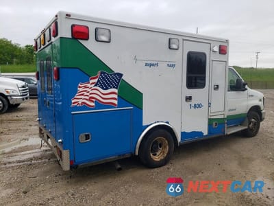Trzecie zdjęcie samochodu z tyłu: 2019 FORD ECONOLINE - AMBULANCE VIN:1FDWE3FS2KDC04070 - miniatura