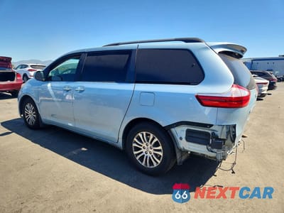 Drugie zdjęcie samochodu z przodu: 2017 TOYOTA SIENNA XLE 8-PASSENGER VIN:5TDYZ3DC7HS807820 - miniatura