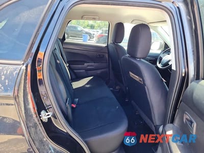 Zdjęcie 11 z 13 samochodu: 2014 MITSUBISHI OUTLANDER SPORT ES VIN:4A4AP3AU2EE022796 - miniatura