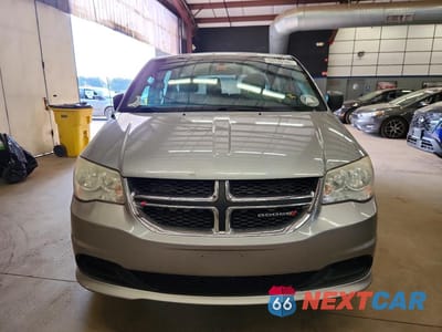 Piąte zdjęcie samochodu w środku: 2014 DODGE GRAND CARAVAN SE VIN:2C4RDGBG2ER166774 - miniatura