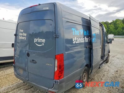 Trzecie zdjęcie samochodu z tyłu: 2019 MERCEDES BENZ SPRINTER 2500 DELIVERY VAN VIN:WD4PF1CDXKP138937 - miniatura