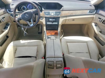 Zdjęcie 8 z 13 samochodu: 2015 MERCEDES-BENZ E 350 4MATIC VIN:WDDHF8JB4FB110827 - miniatura