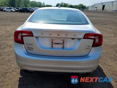 Zdjęcie 6 z 12 samochodu: 2014 VOLVO S60 T5 VIN:YV1612FH0E1280546 - miniatura